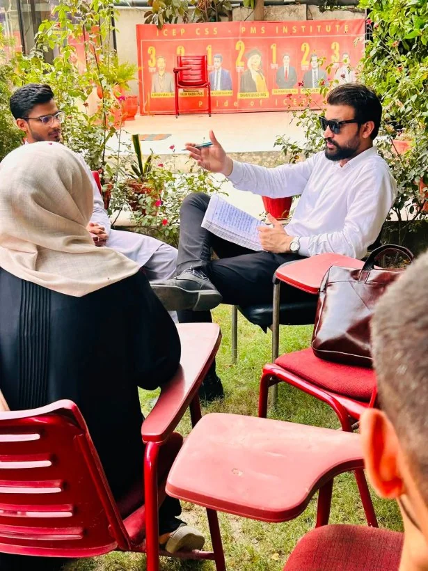ICEP Classroom Outdoor group discussion among CSS aspirants at ICEP